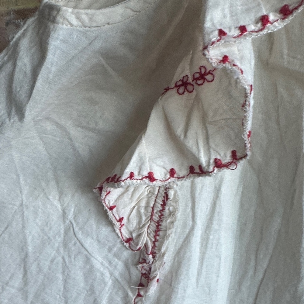 Dex Cream Blouse with Embroidery - Picture 8 of 9